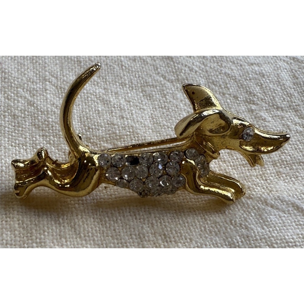 VTG Lisner Brooch Pin Running Dog Goldtone Rhinestone 1.5" L‎  Missing a Stone